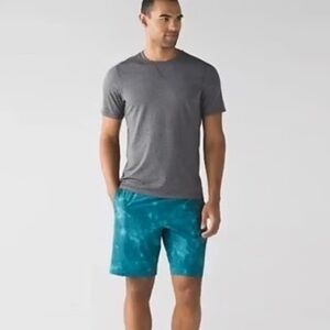 Lululemon T.H.E Short H2O Aqua Tie Dye size Medium